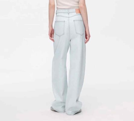 Diseño curvo de corte de plátano Flauta Jeans de piernas rectas Varios tipos de cuerpo