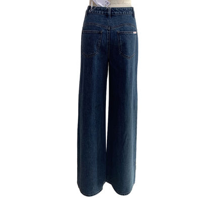 Jeans rectos de altura alta para una cintura aduladora y definida
